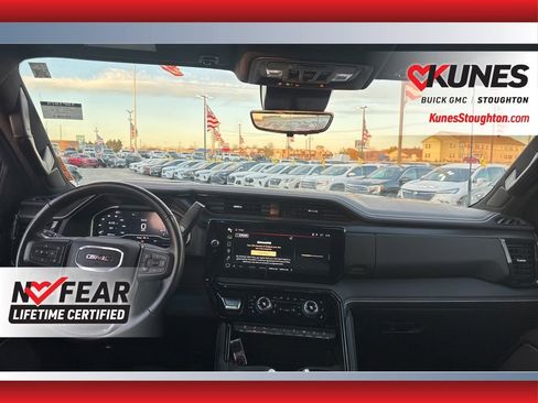 Used 2024 GMC Sierra 2500 AT4X image 41