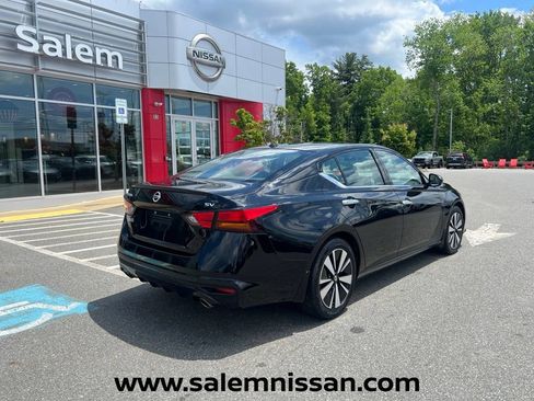 Used 2019 Nissan Altima 2.5 SV FWD image 7