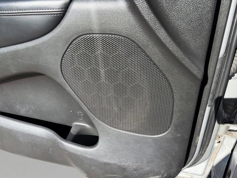 Used 2018 Jeep Grand Cherokee Altitude image 22