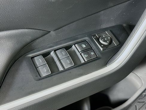 Used 2025 Toyota RAV4 XLE w/ Convenience Package FWD image 15