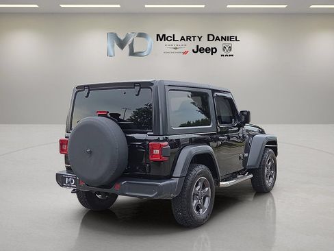 Used 2019 Jeep Wrangler Sport AWD/4WD image 5