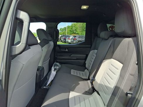 Used 2025 Toyota Tacoma TRD Off-Road AWD/4WD image 12