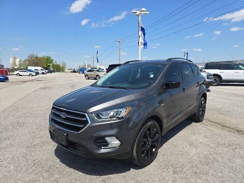 Used 2018 Ford Escape SE w/ SE Sport Appearance Package AWD/4WD image 9