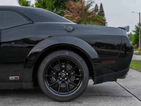 Used 2023 Dodge Challenger SRT Hellcat RWD image 5