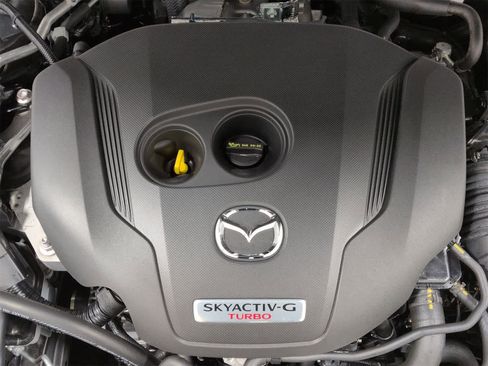 Certified 2025 MAZDA MAZDA3 Hatchback w/Premium Plus Pkg image 15