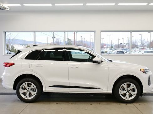 New 2025 Audi Q5 Premium image 7
