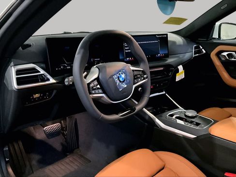 New 2025 BMW 230i xDrive Coupe w/ Convenience Package AWD/4WD image 9