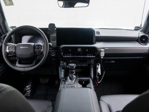 Used 2024 Toyota Land Cruiser image 9