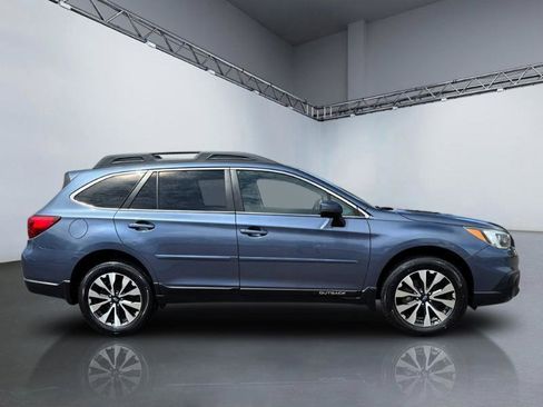 Used 2015 Subaru Outback 2.5i Limited image 3