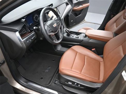 Certified 2023 Cadillac XT5 Premium Luxury w/ Technology Package image 9