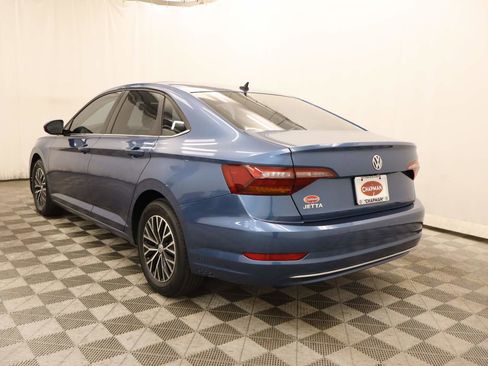Used 2019 Volkswagen Jetta SE image 3