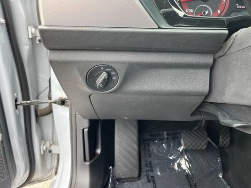Used 2019 Volkswagen Jetta FWD image 28