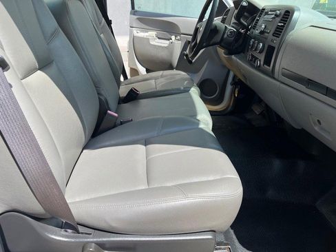 Used 2012 Chevrolet Silverado 2500 W/T image 8