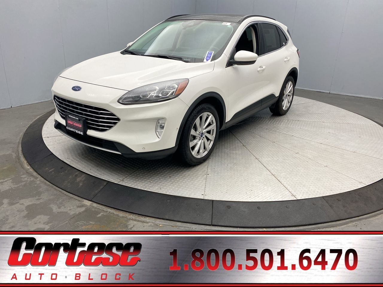 Used 2021 Ford Escape Titanium w/ Titanium Elite Package AWD/4WD image 1