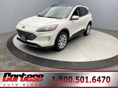 Used 2021 Ford Escape Titanium w/ Titanium Elite Package AWD/4WD image 1