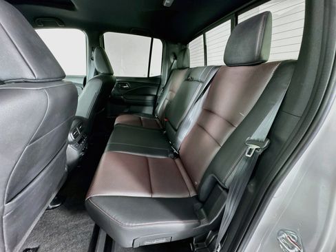 Certified 2024 Honda Ridgeline Black Edition image 25