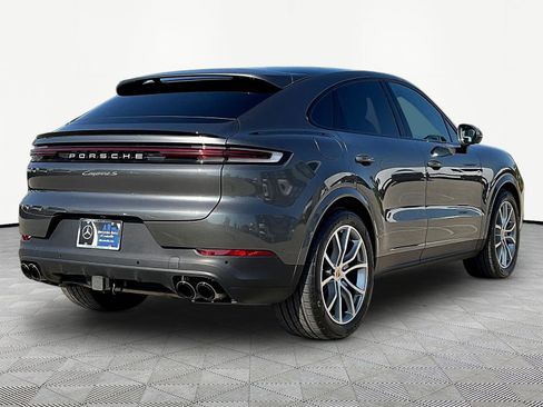Used 2024 Porsche Cayenne S AWD/4WD image 6