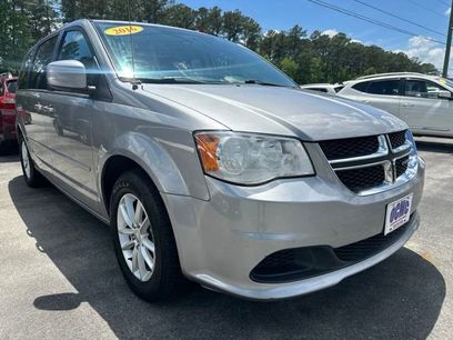 Used 2016 Dodge Grand Caravan SXT w/ Rear Park Assist Package