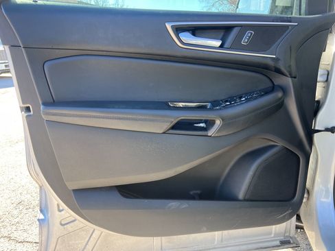 Used 2015 Ford Edge SEL w/ Equipment Group 201A image 10