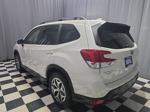 Certified 2023 Subaru Forester Premium AWD/4WD image 6