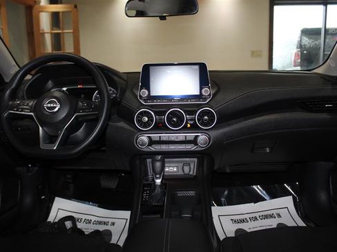 Used 2024 Nissan Sentra SV image 14