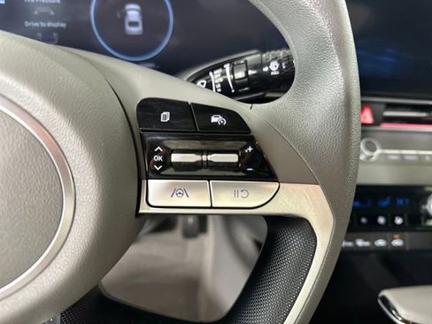 Certified 2024 Hyundai Elantra SEL image 16