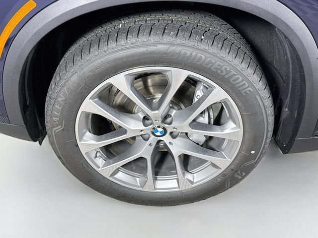 New 2026 BMW X5 xDrive40i AWD/4WD image 32
