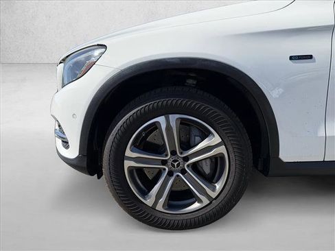 Used 2019 Mercedes-Benz GLC 350e 4MATIC image 22