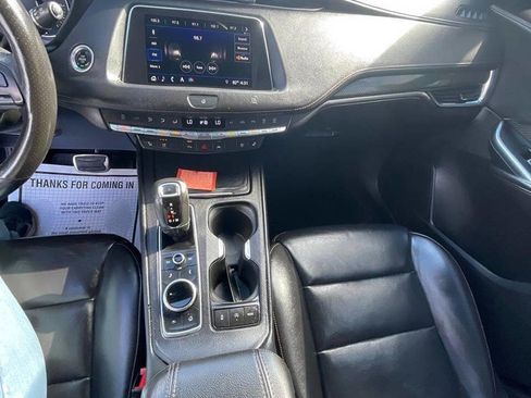 Used 2019 Cadillac XT4 Sport image 2