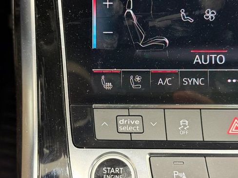 Certified 2025 Audi Q8 Premium Plus w/ Premium Plus Package AWD/4WD image 18