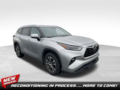 Used 2024 Toyota Highlander XLE