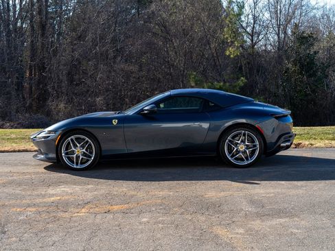 New 2024 Ferrari Roma Spider image 3