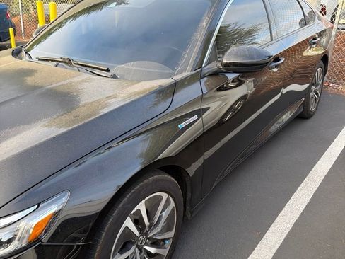 Used 2019 Honda Accord Hybrid image 2