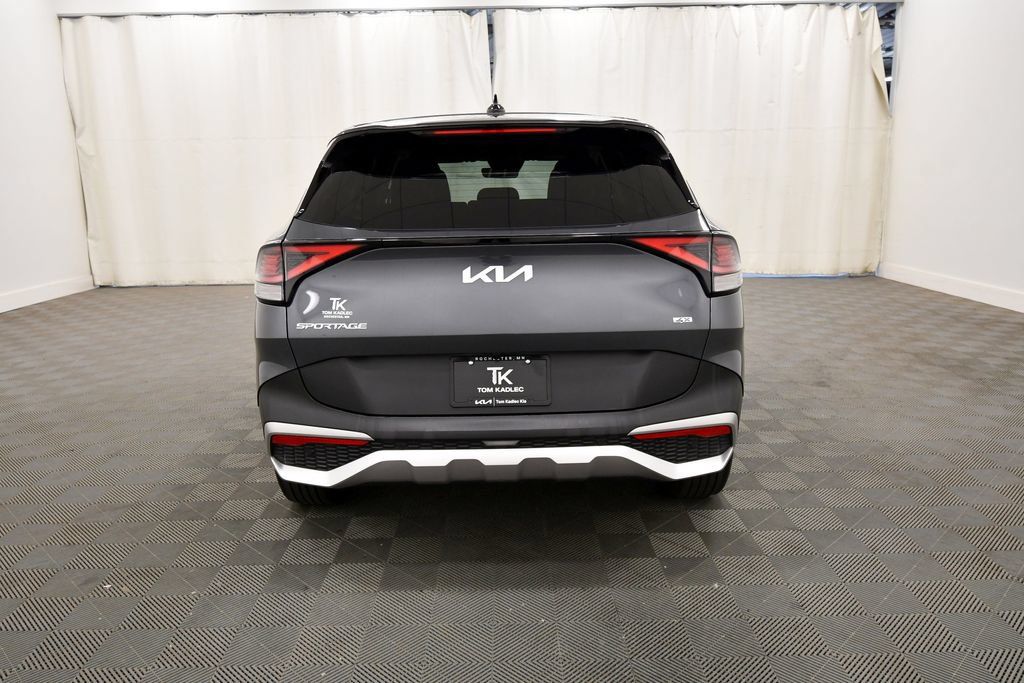 Certified 2023 Kia Sportage LX AWD/4WD image 6