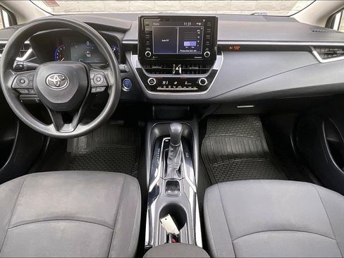 Used 2022 Toyota Corolla LE image 14
