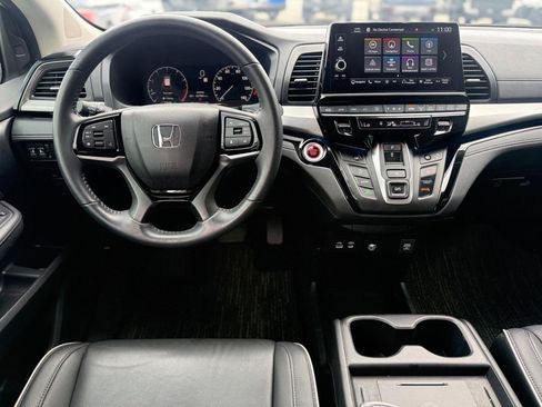 Used 2025 Honda Odyssey Touring image 13