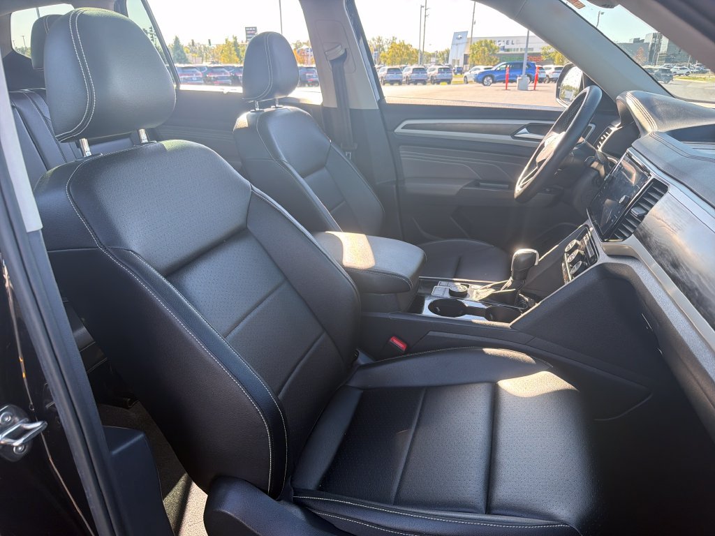 Certified 2023 Volkswagen Atlas SE w/ Panoramic Sunroof Package AWD/4WD image 29