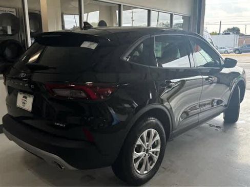 New 2025 Ford Escape Active w/ Cold Weather Package image 6