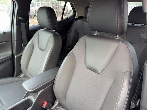 Used 2022 Buick Encore GX Preferred w/ Cold Weather Comfort Package AWD/4WD image 10