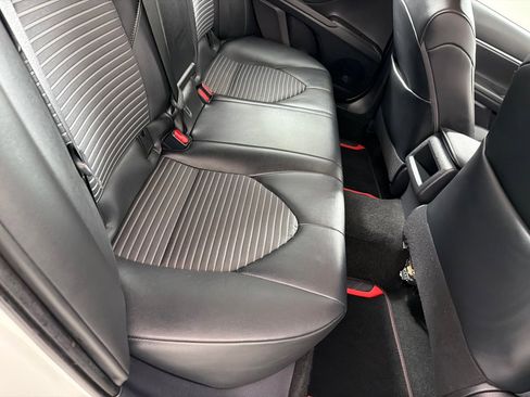 Used 2021 Toyota Camry SE image 20