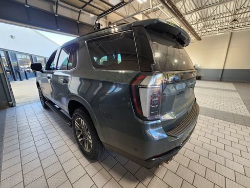 Used 2025 Chevrolet Tahoe Z71 w/ Comfort Package AWD/4WD image 4