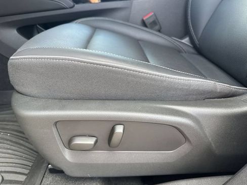 Used 2023 Buick Envision Essence FWD image 16