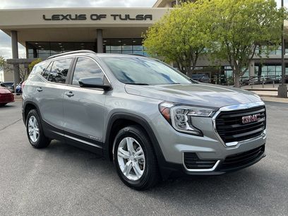 Used 2024 GMC Terrain SLE w/ Driver Convenience Package