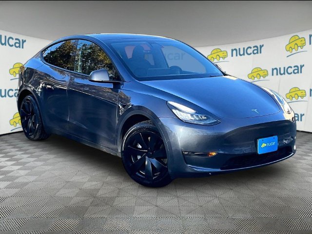 Used 2022 Tesla Model Y Long Range AWD/4WD image 1