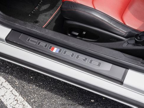 Used 2017 Chevrolet Camaro SS RWD image 90