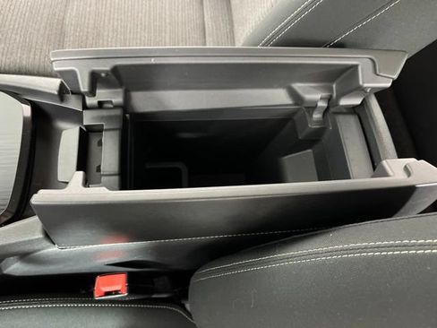 Used 2021 Nissan Rogue S FWD image 27