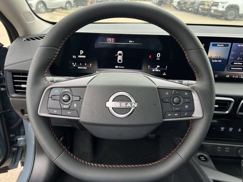 New 2026 Nissan Sentra SR w/ SR Premium Package FWD image 9
