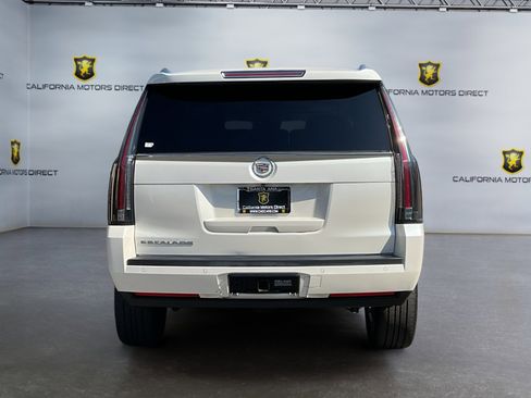 Used 2015 Cadillac Escalade Luxury image 6