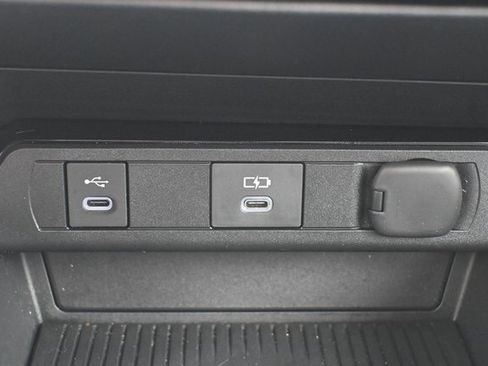 Used 2023 Toyota Prius image 29