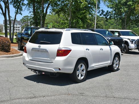 Used 2010 Toyota Highlander Limited AWD/4WD image 4